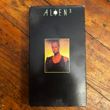 Load image into Gallery viewer, Alien³ (1992) VHS
