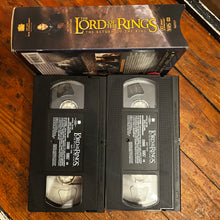 Load image into Gallery viewer, The Lord of the Rings: The Return of the King (2003) 2-Tape VHS