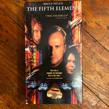 Load image into Gallery viewer, The Fifth Element (1997) VHS