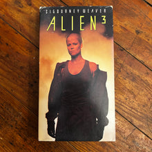 Load image into Gallery viewer, Alien³ (1992) VHS
