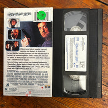 Load image into Gallery viewer, Eye See You (2002) VHS
