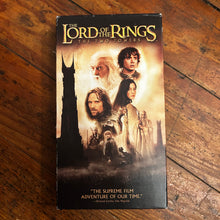 Load image into Gallery viewer, The Lord of the Rings: The Two Towers (2002) VHS
