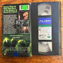 Load image into Gallery viewer, Alien Resurrection (1997) VHS
