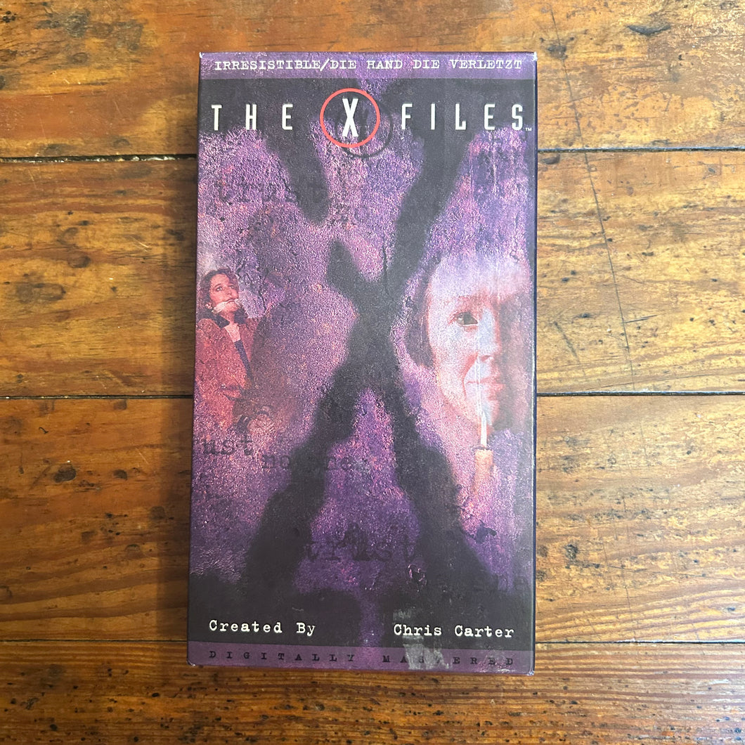 THE X FILES: IRRESTIBLE/DIE HAND DIE VERLETZT (1995) VHS