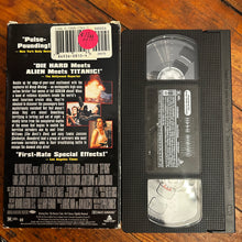 Load image into Gallery viewer, Deep Rising (1998) VHS
