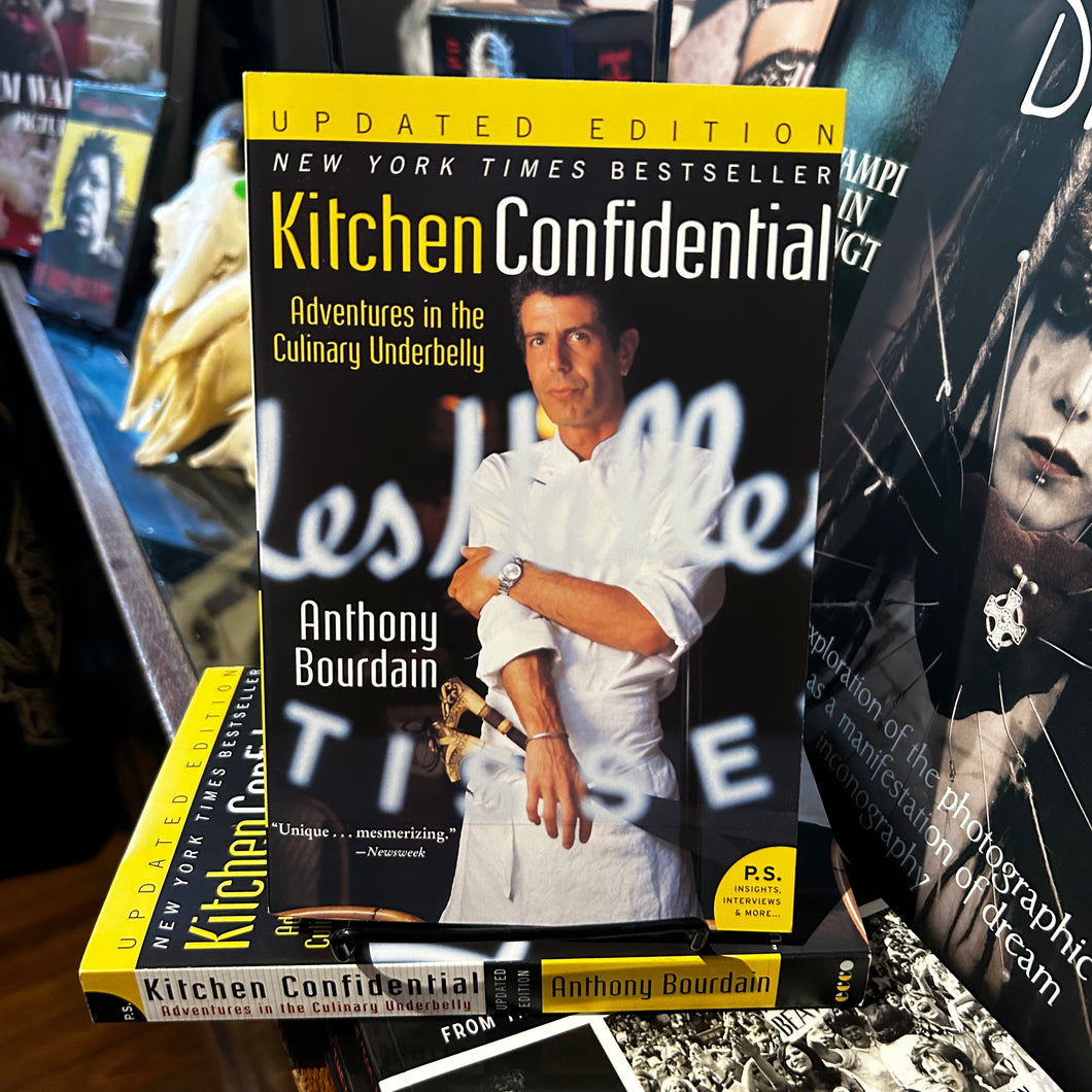 Kitchen Confidential Updated Edition: Adventures in the Culinary Underbelly - Paperback