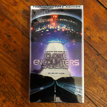 Load image into Gallery viewer, Close Encounters of the Third Kind (1977) VHS
