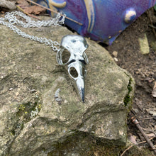 Load image into Gallery viewer, Bird Skull Necklace 2
