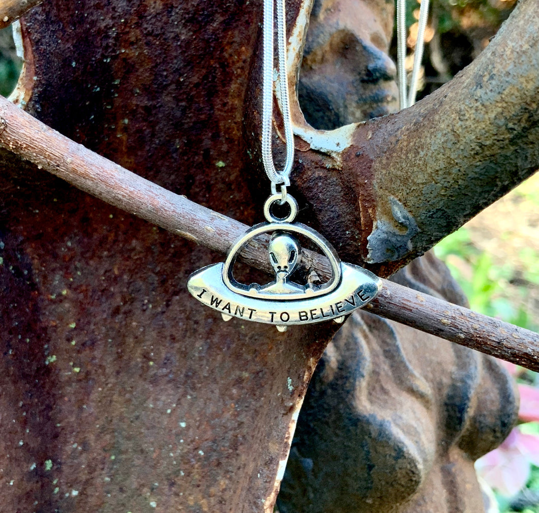 Alien Necklace - I Want To Believe